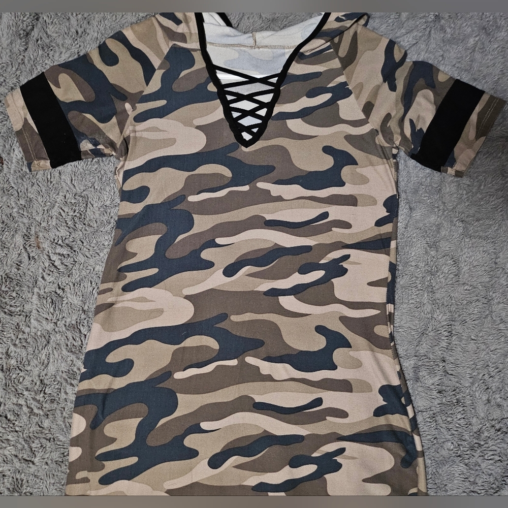 Hooded camo summer dress